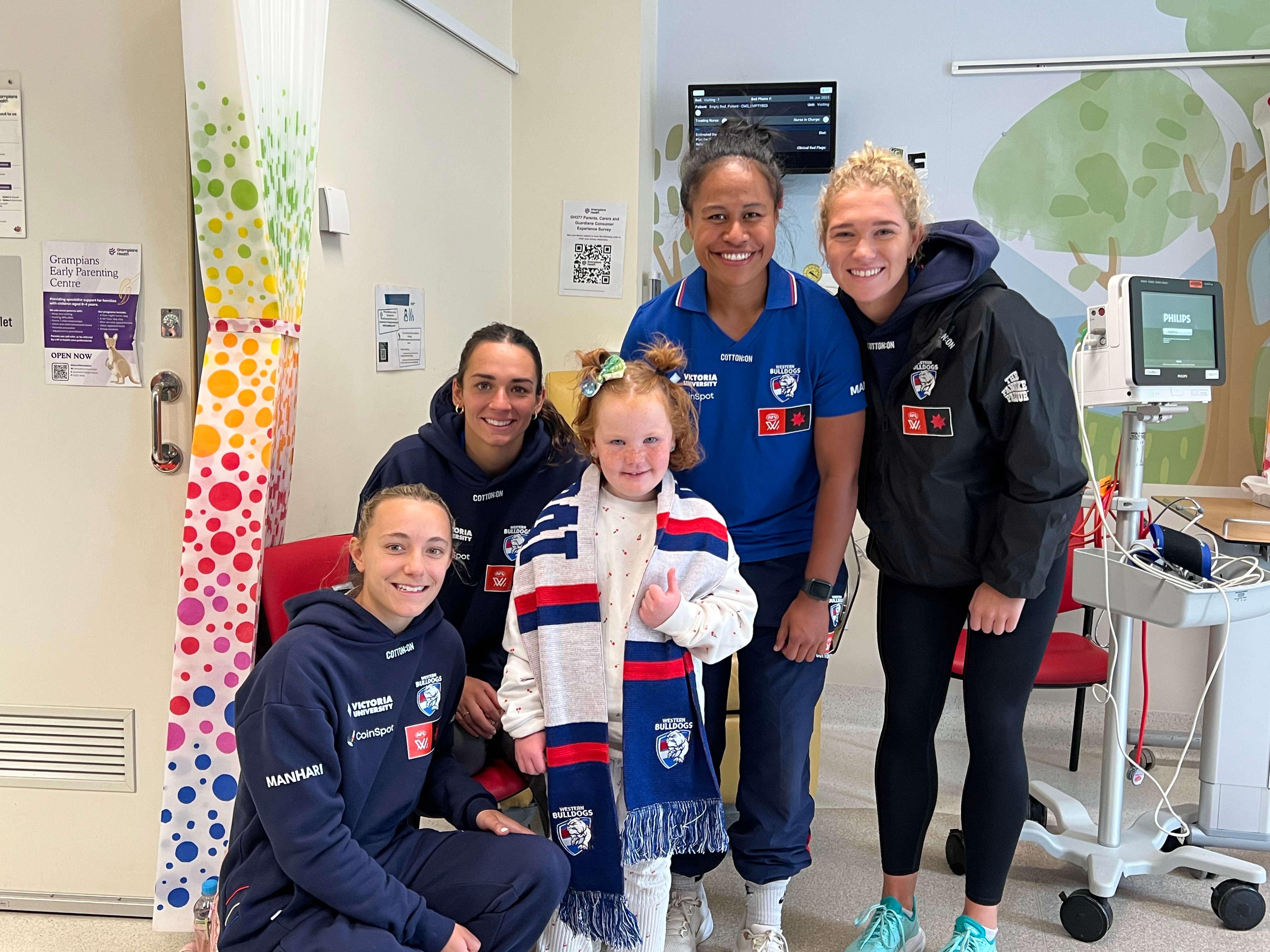 AFLW Bulldogs are kicking goals with Children’s Ward at Grampians Health Ballarat